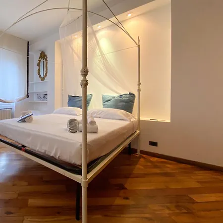 Quadrio Grand - Parking Space&garden Milano